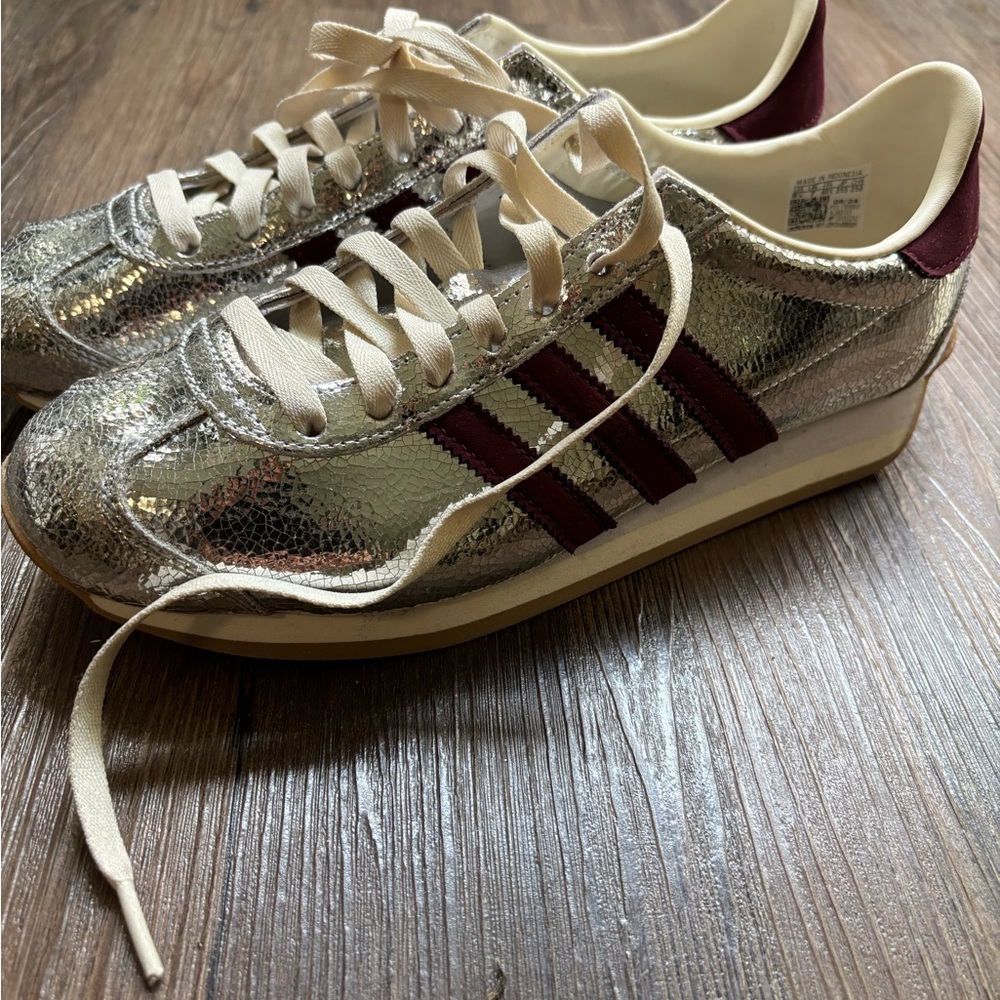adidas Metallic Gold Sneakers with Burgundy Stripes - Picture 2 of 6